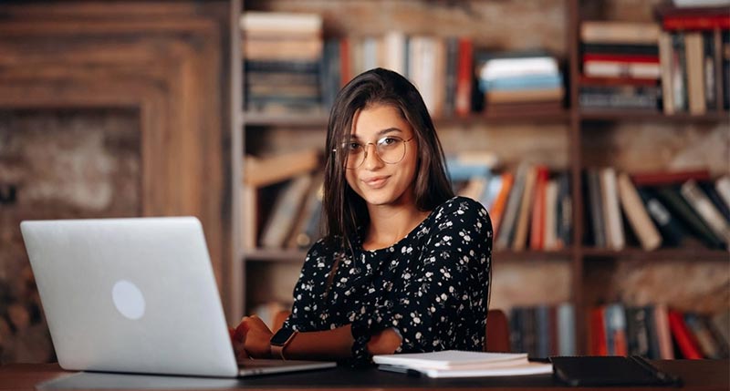 How Anti-Fatigue Lenses Help Relieve Screen-Weary Eyes